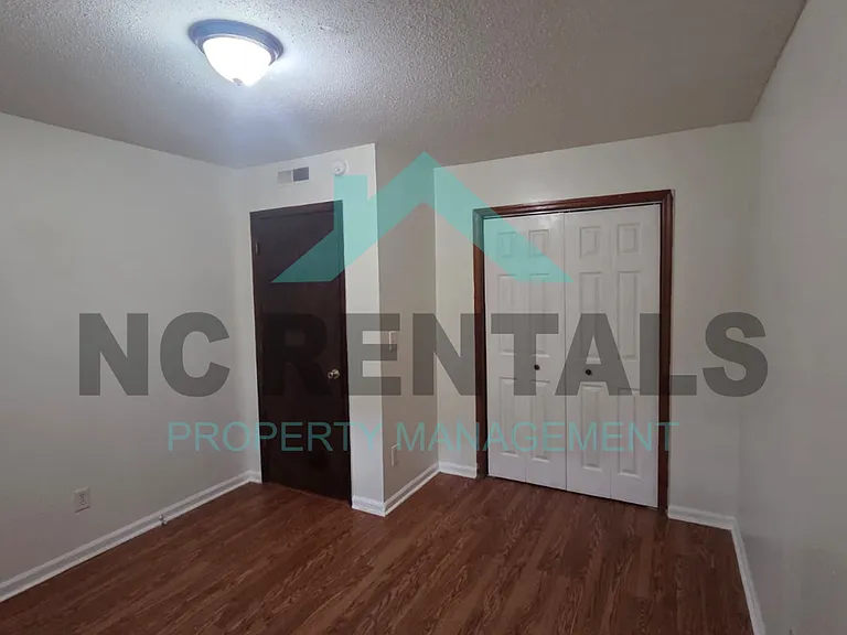 2559 Green Oaks Ct #A — Photo 19