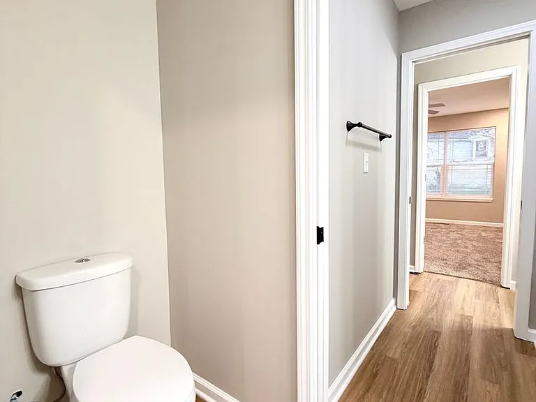 511 Glenstone Springs Dr — Photo 33