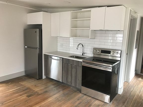 5th image of 1925 Vine St #4B