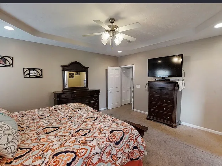 1113 Shire Dr — Photo 5