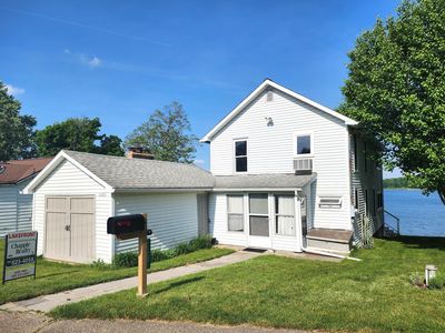 11201 Pennock Ln, Delton, MI, 49046