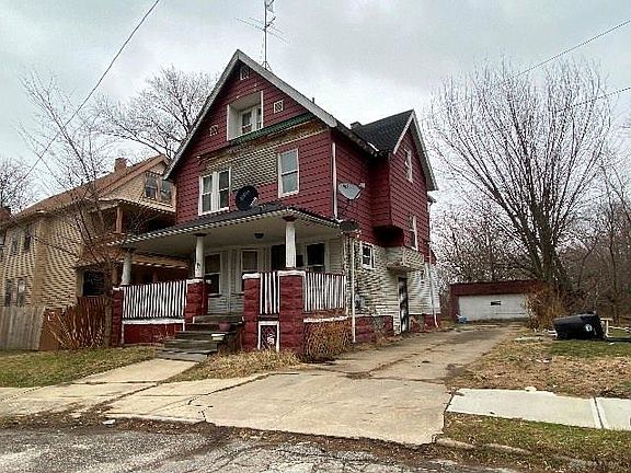 3rd image of 485 E 106th St