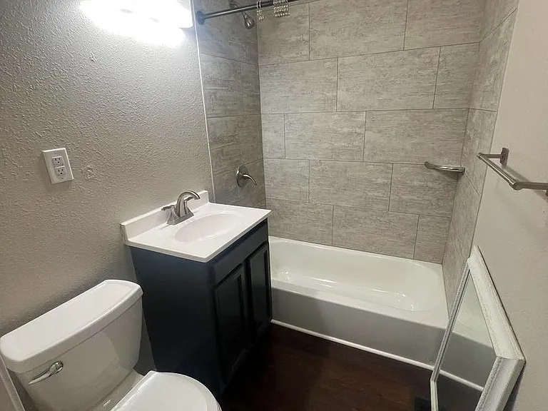 2529 Lewis Ln — Photo 5
