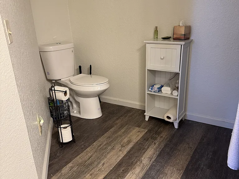 23256 Lone Pine Dr — Photo 11