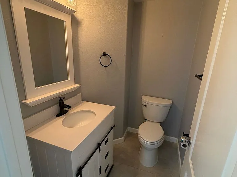 172 Beach Side Ct — Photo 12