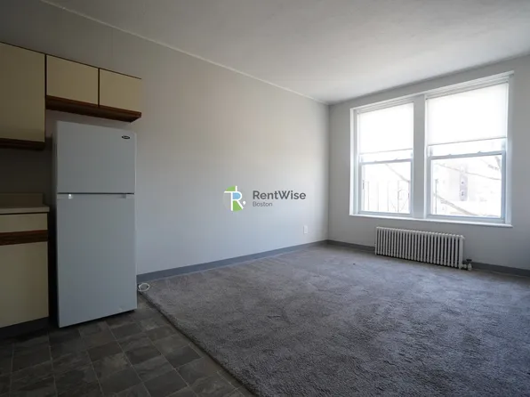 1118 Commonwealth Ave, Allston, MA