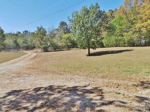 2nd image of 198 Rock Hill Ln