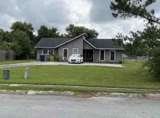 200 Sanders Ln, Havelock, NC 28532