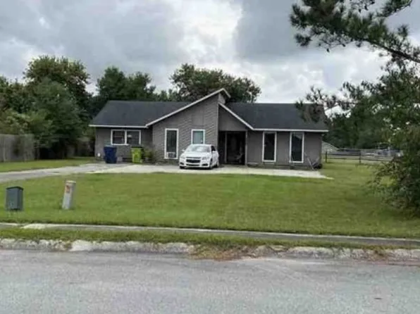 200 Sanders Ln, Havelock, NC 28532