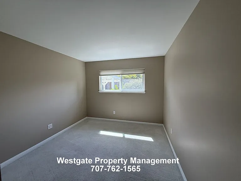 1278 Pacific Ave — Photo 8