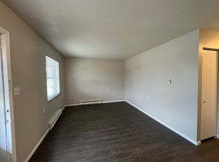 400 Park Dr, Odessa, MO 64076