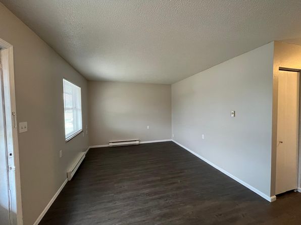 400 Park Dr