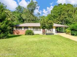 595 Halliana Rd, Alexander City, AL 35010