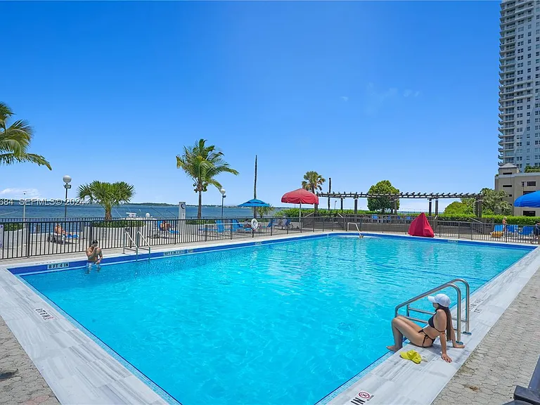 999 Brickell Bay Dr #STU06 — Photo 7