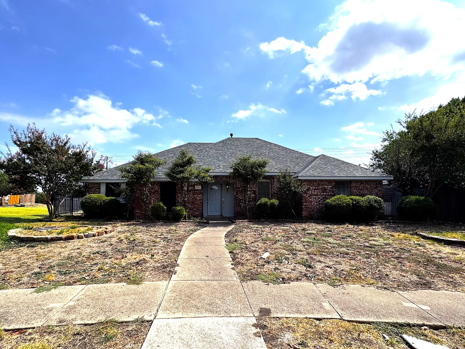 4 bed, 1853 sqft, $2,450 — Photo 3
