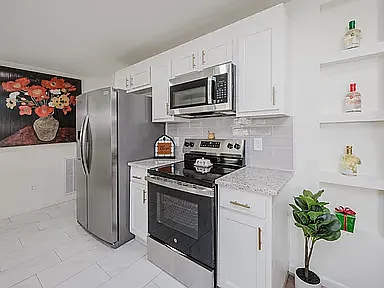 7321 Naples Ave — Photo 10