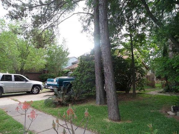 2nd image of 7407 Woodland West Dr