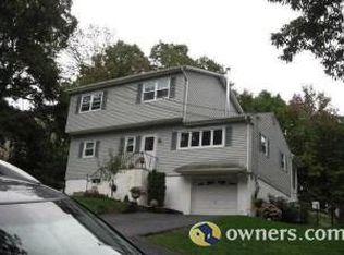 63 School Rd, Monroe, NY 10950