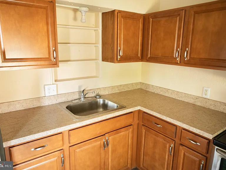 108 Martin Dr — Photo 11