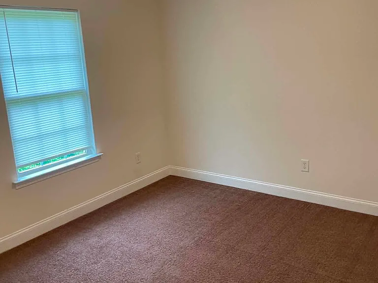 74 Wanda Dr #2 — Photo 10