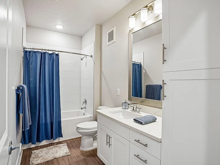 Lake Tavares Apartments — Photo 42