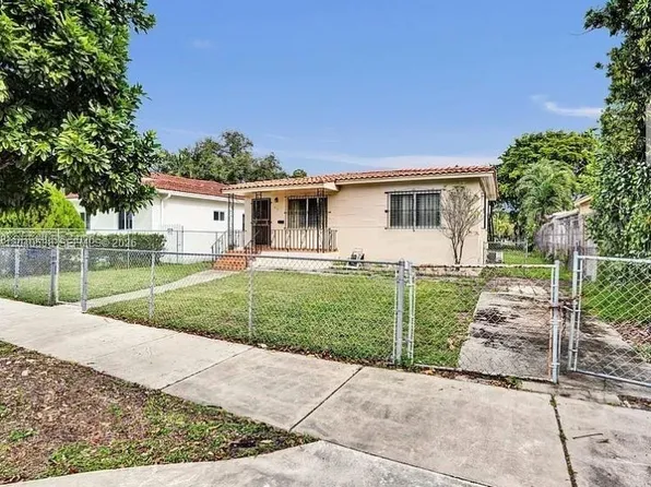 831 NW 21st Ct, Miami, FL 33125
