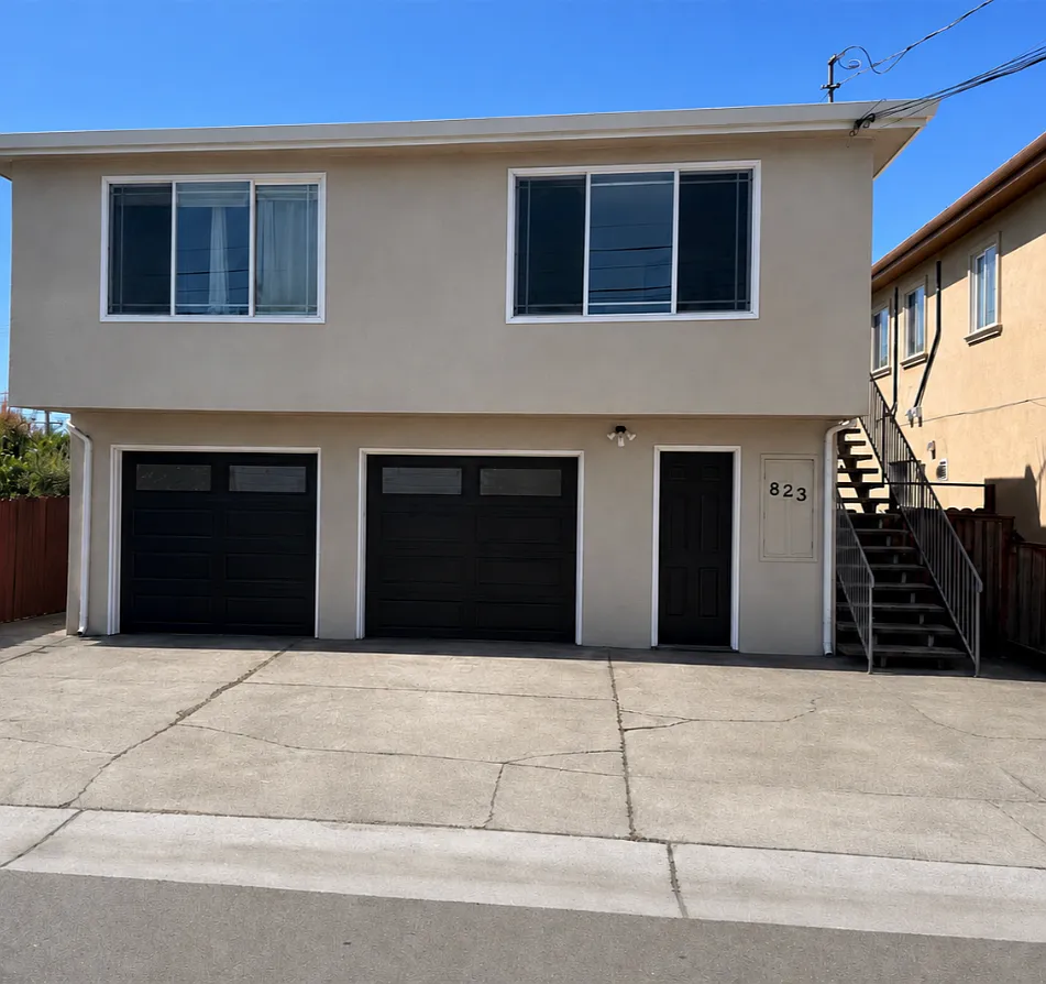 2 bed, 930 sqft, $3,700 — Photo 1