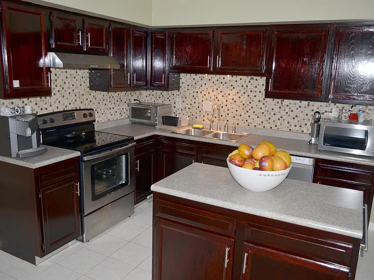 1069 Country Mill Rd — Photo 5