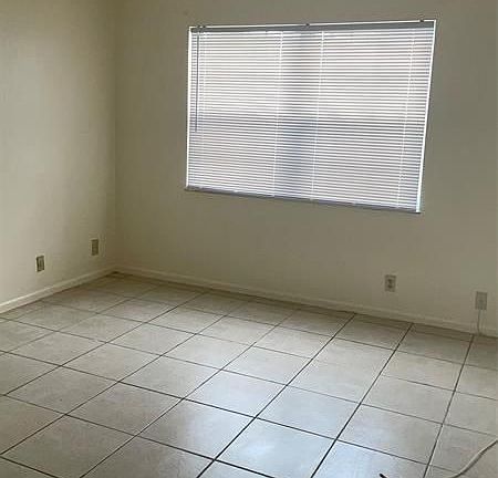 5th image of 1532 SE Royal Green Cir #O-104