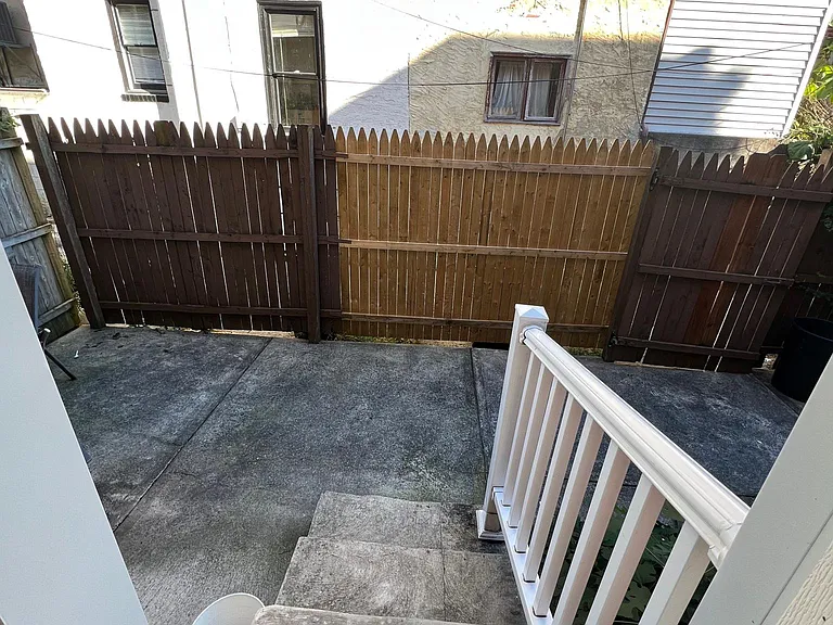 2309 Christian St #1 — Photo 9