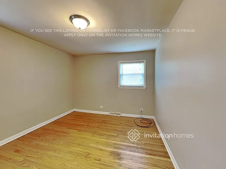 10111 S 53rd Ave — Photo 16