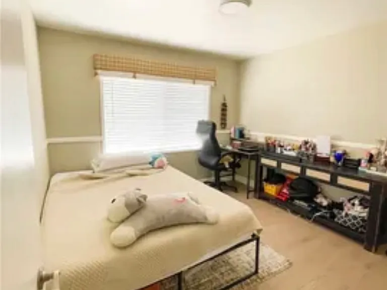 15634 Stanbrook Dr — Photo 4