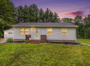 697 Edgecreek Dr, Wayland, MI 49348