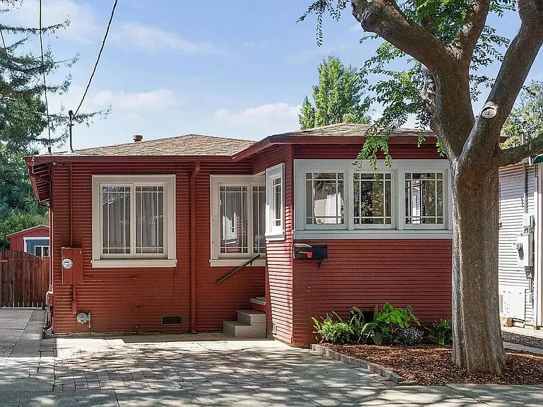 3341 Santa Clara Ave — Photo 1