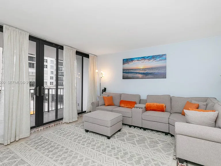 2401 S Ocean Dr #404 — Photo 4