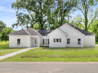 1017 Timber Trails Rd, Breaux Bridge, LA 70517