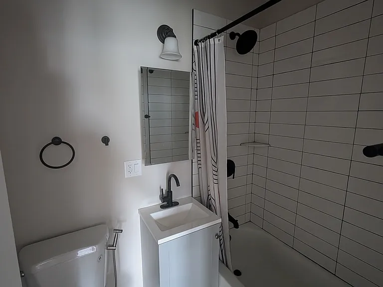 3015 N Milwaukee Ave #206 — Photo 10