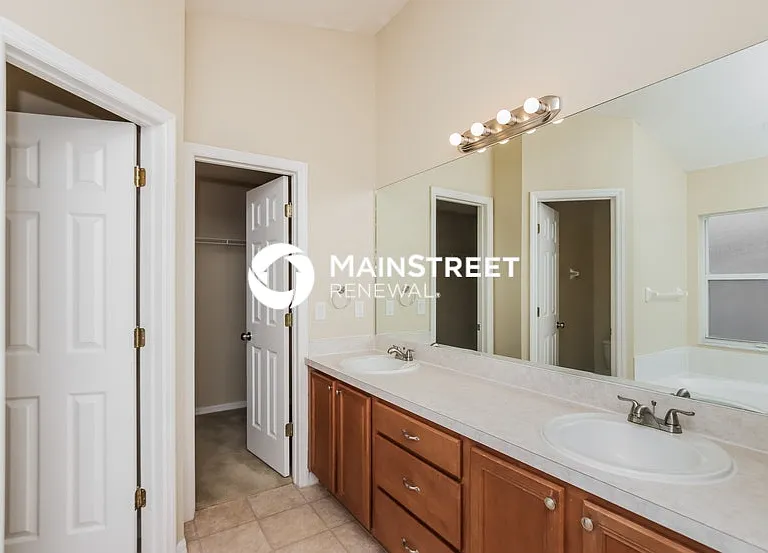475 Sedgewood Cir — Photo 7