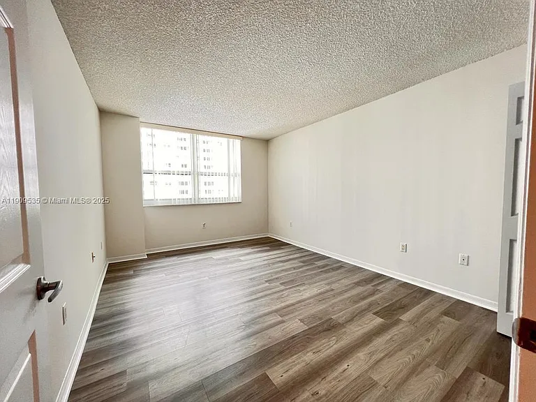 1155 Brickell Bay Dr #16 — Photo 10