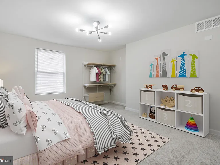1235 N Bond St — Photo 16