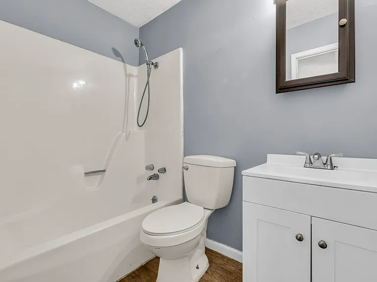 501 Brooks Rd — Photo 10