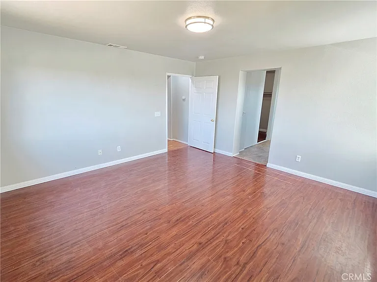 15338 Baxter St — Photo 28
