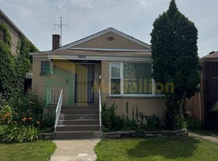 10123 S Eberhart Ave, Chicago, IL