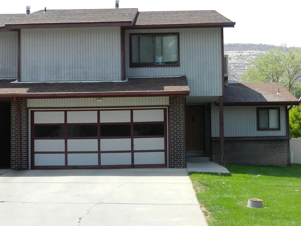 511 Rado Dr #C