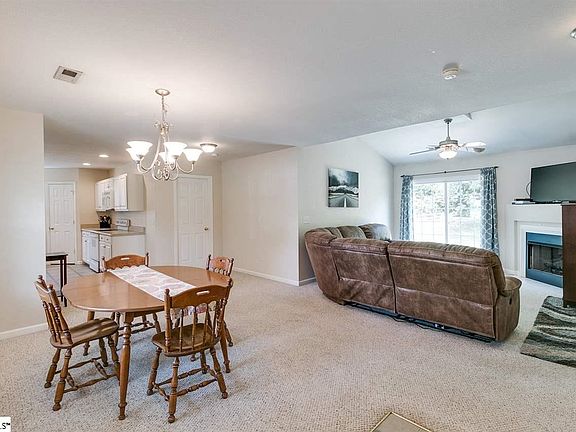 Open Floor plan.  Neutral colors, and Fresh Paint!
