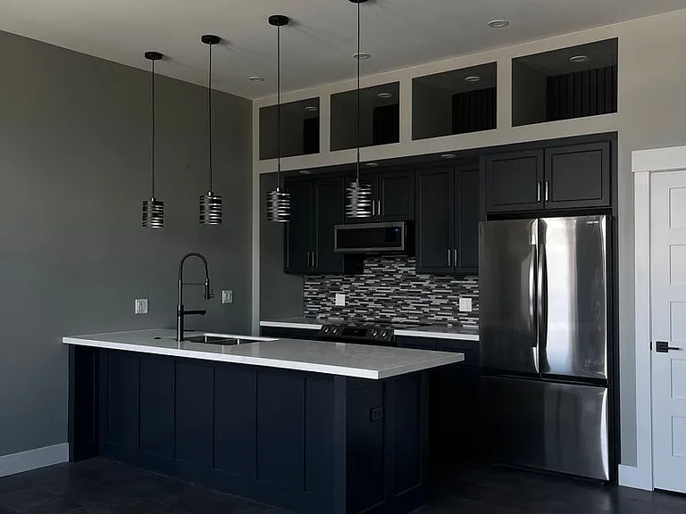 114 W Park St — Photo 1