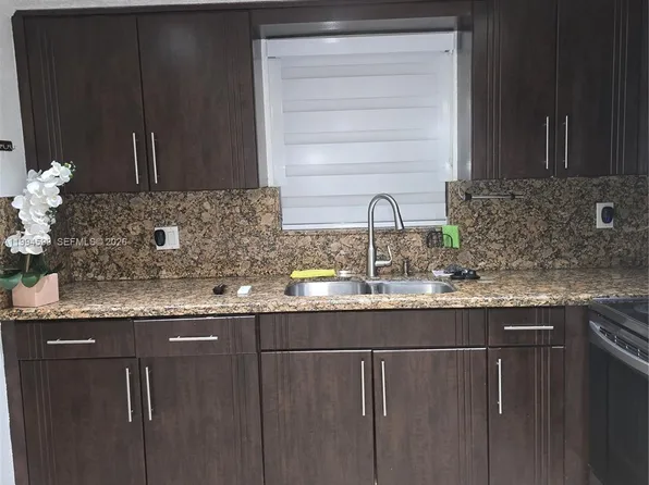 9371 Fontainebleau Blvd APT I235, Miami, FL 33172