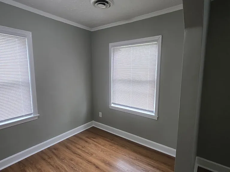 3964 Victor Dr — Photo 8