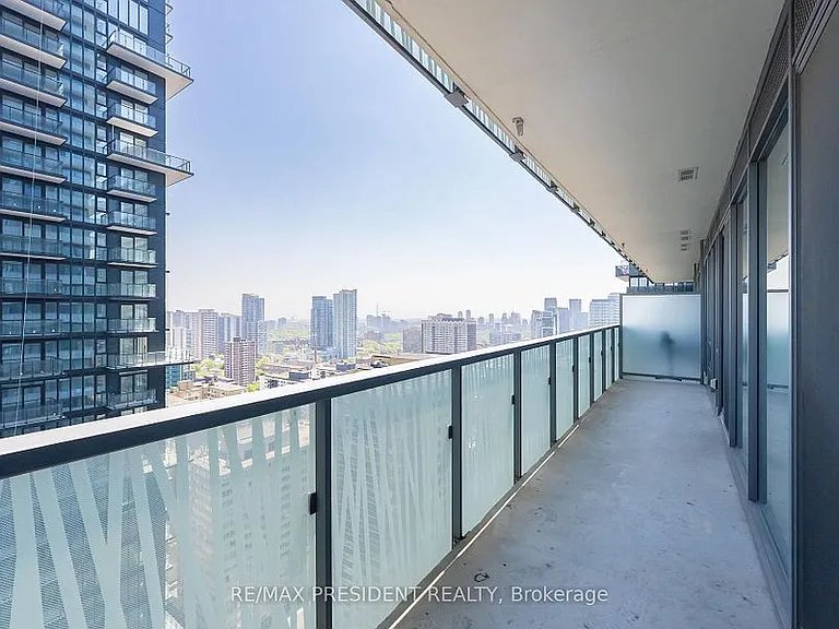 50 Charles St E #2715 — Photo 42