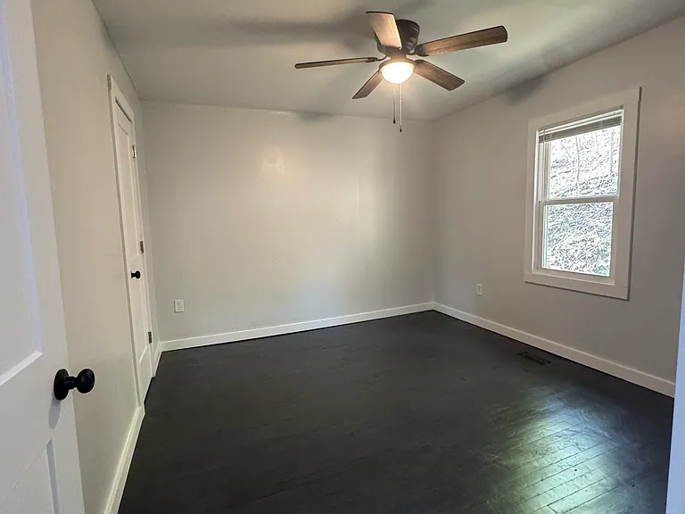 1658 Echo Ct — Photo 9